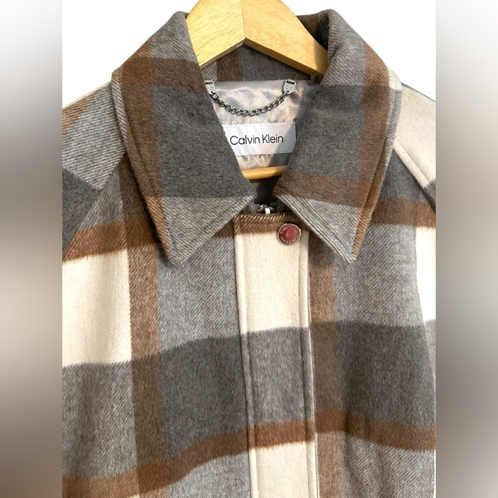 🔆 Calvin Klein Plaid Gray and Cream Trench Coat with Belt - Medium NWOT - Picture 5 of 16